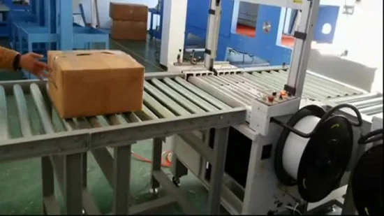Máquina flejadora de caja de caja de cartón de transporte de rodillos potente completamente automática